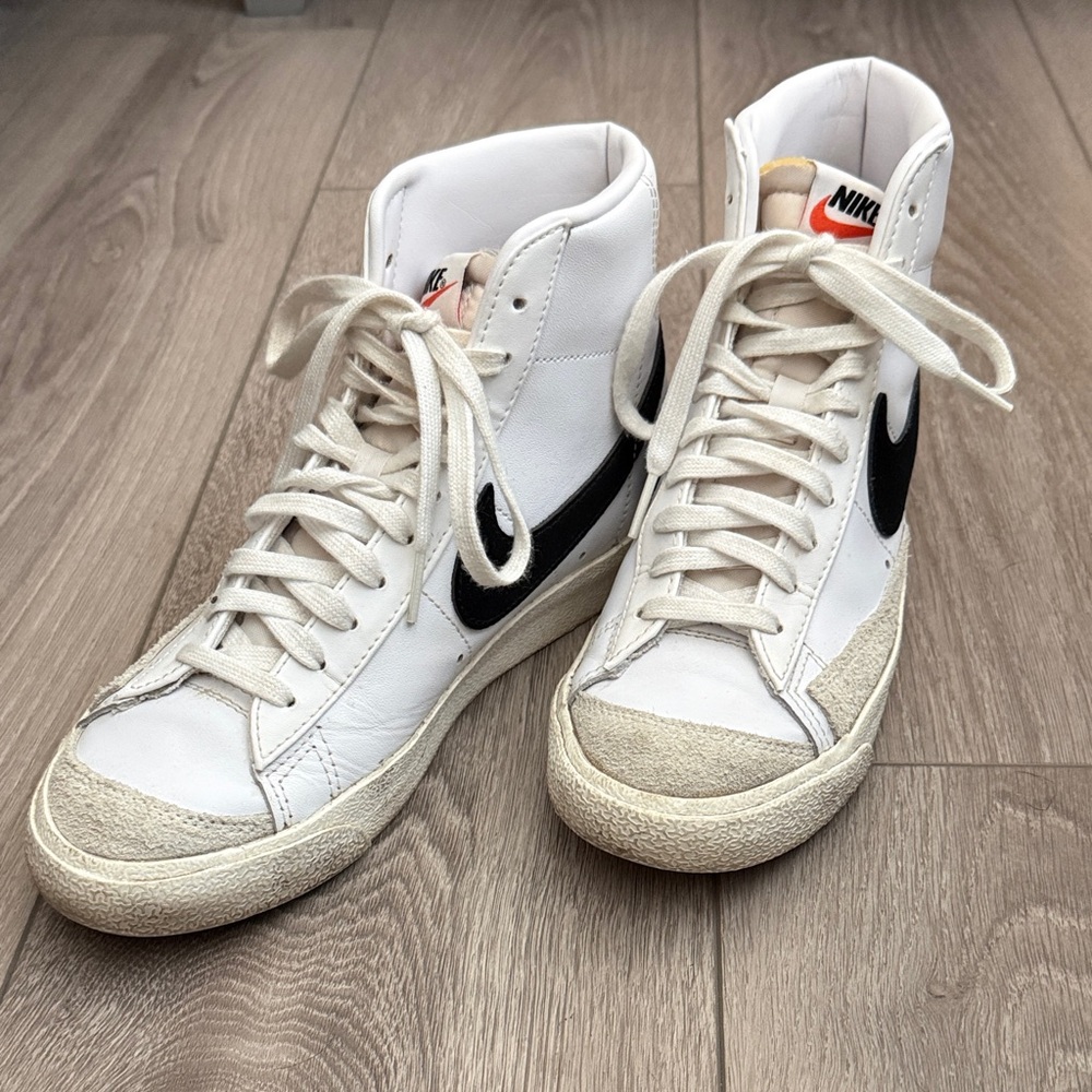 Nike Womens Blazer Mid Sz 8